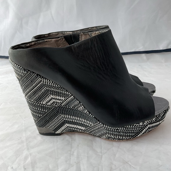 Sam Edelman Kylie Wedge Mules Black Leather Peep Toe Heels Women’s Size 7.5 - Picture 10 of 14